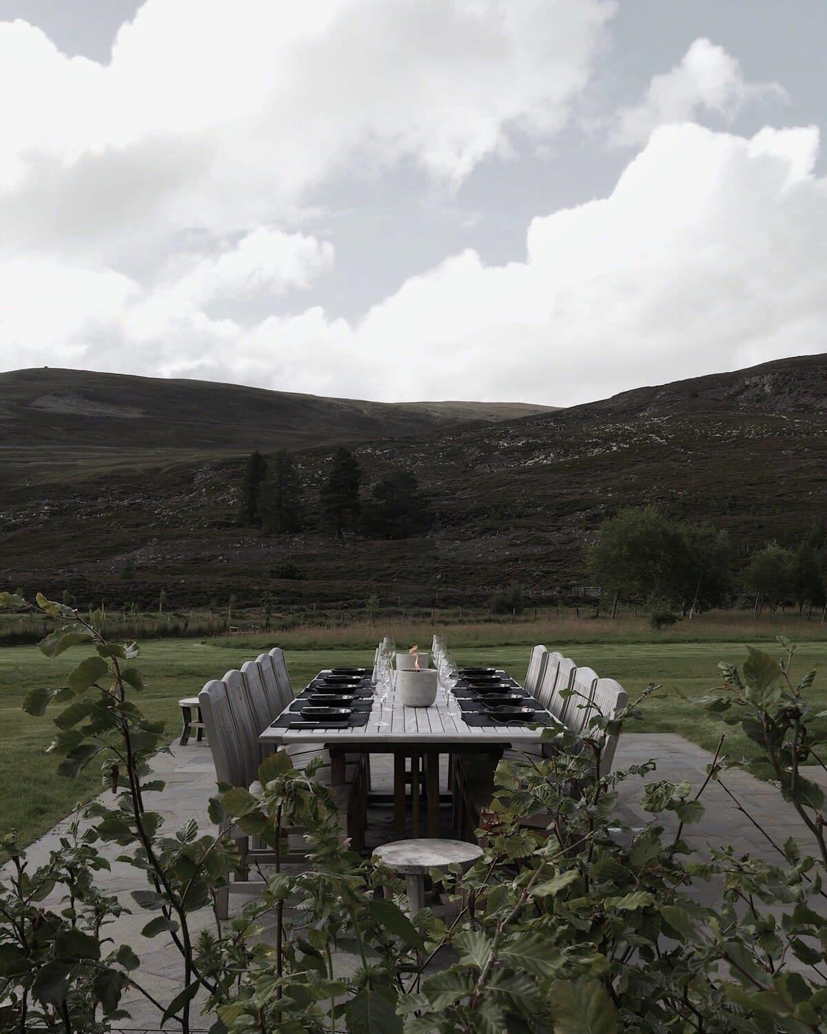 Huswell - Gairnshiel Lodge - Unique & Exclusive Lodge Next To The Castle Ballater Exteriör bild